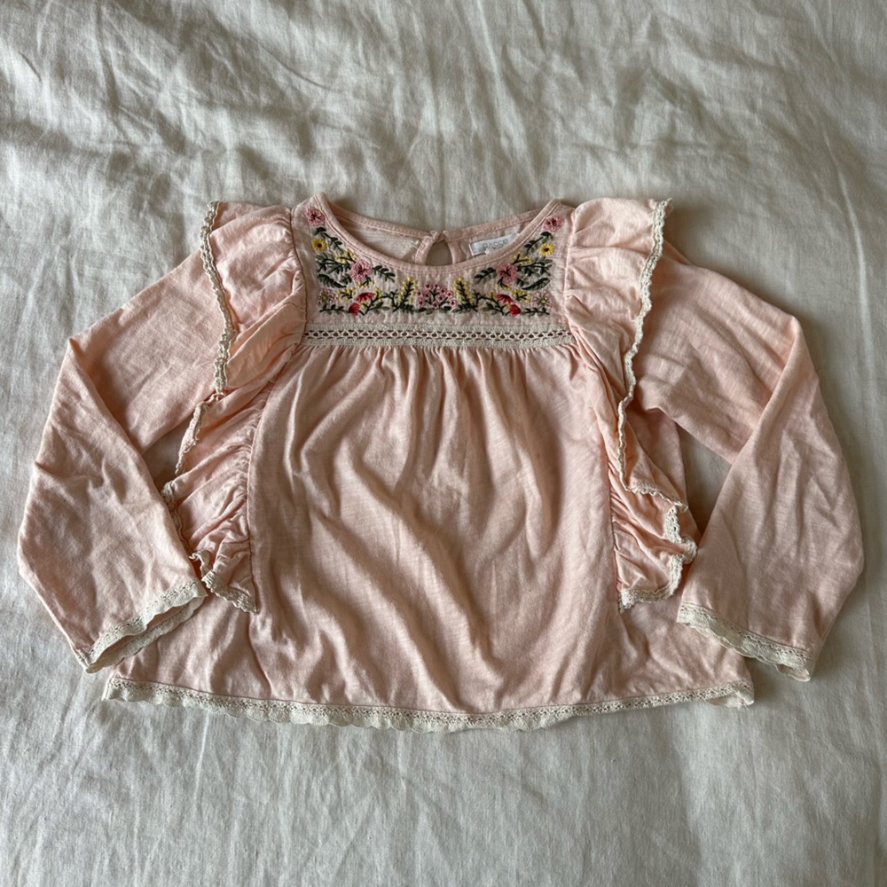Bass10 Girls Embroidered Lace Trim Ruffle Blouse Size 4 Years